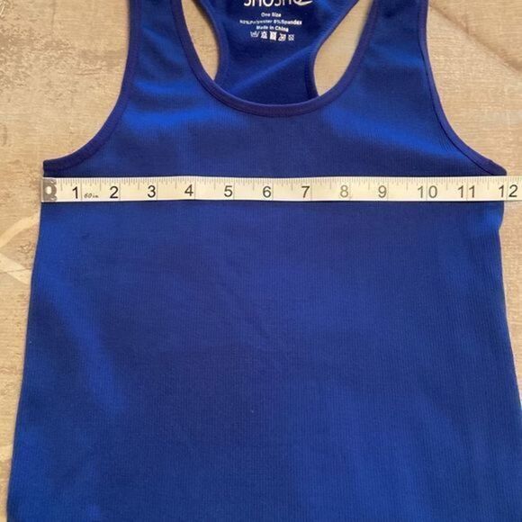 ⭐️SHOSHQ RACER BACK TANK - Picture 3 of 5